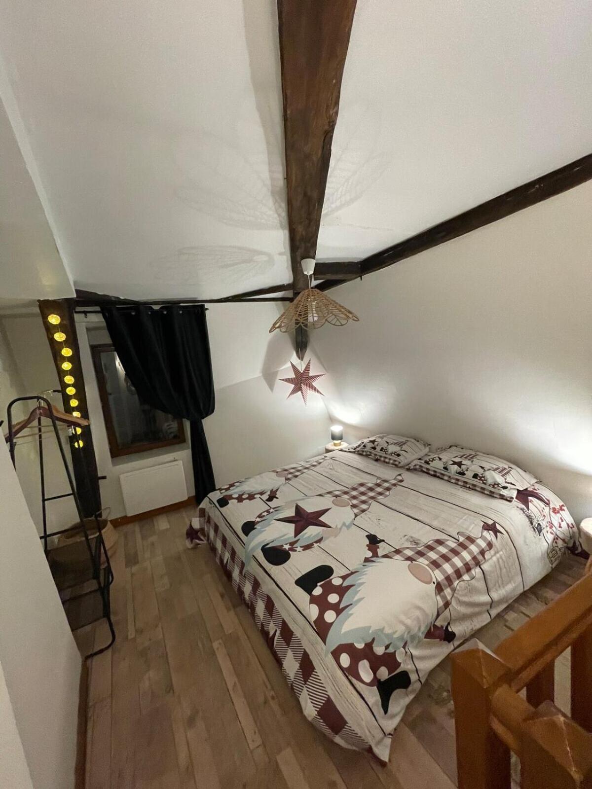 "La Petite Maison" Triplex Au Centre Ville - Les Terres Du Roy 아발론 외부 사진
