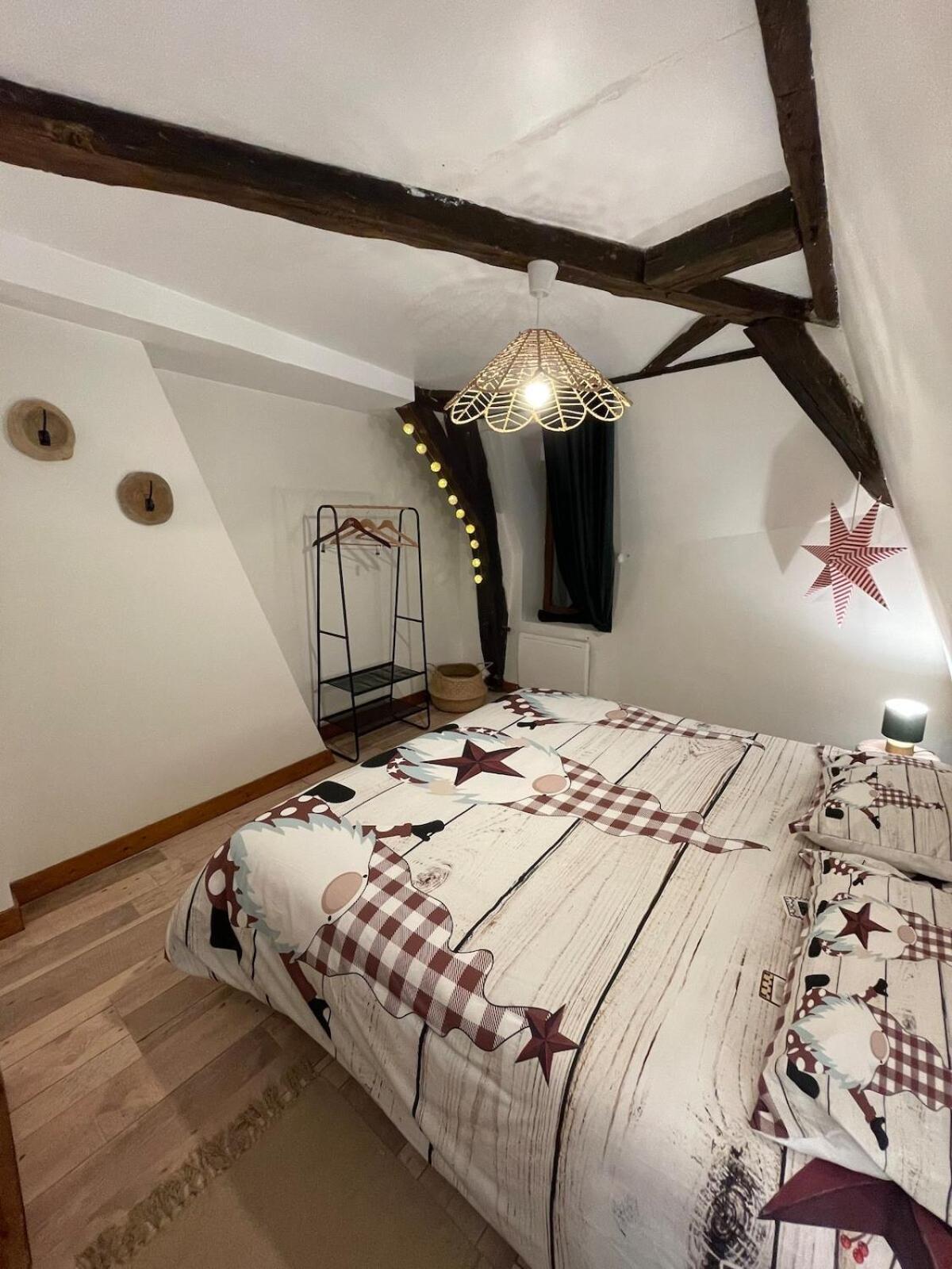 "La Petite Maison" Triplex Au Centre Ville - Les Terres Du Roy 아발론 외부 사진